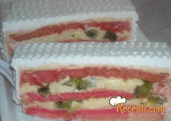 Pink beze torta