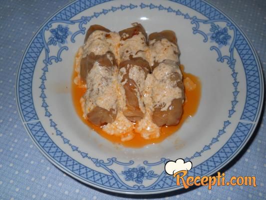 Sarma sa dimljenim šaranom