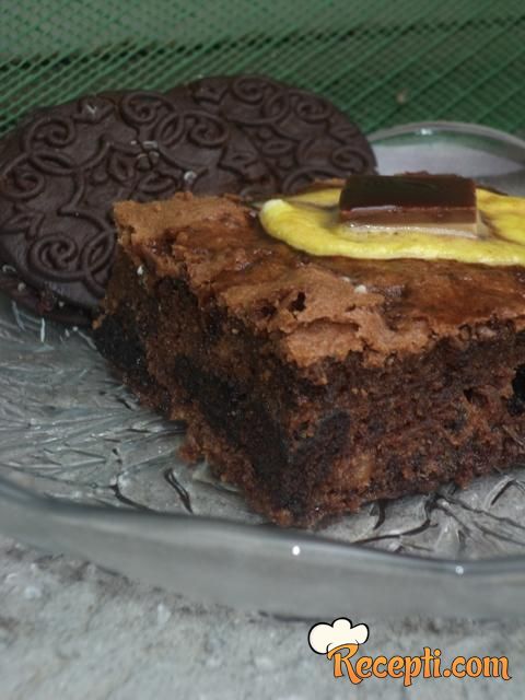 Brownies sa slatkišima