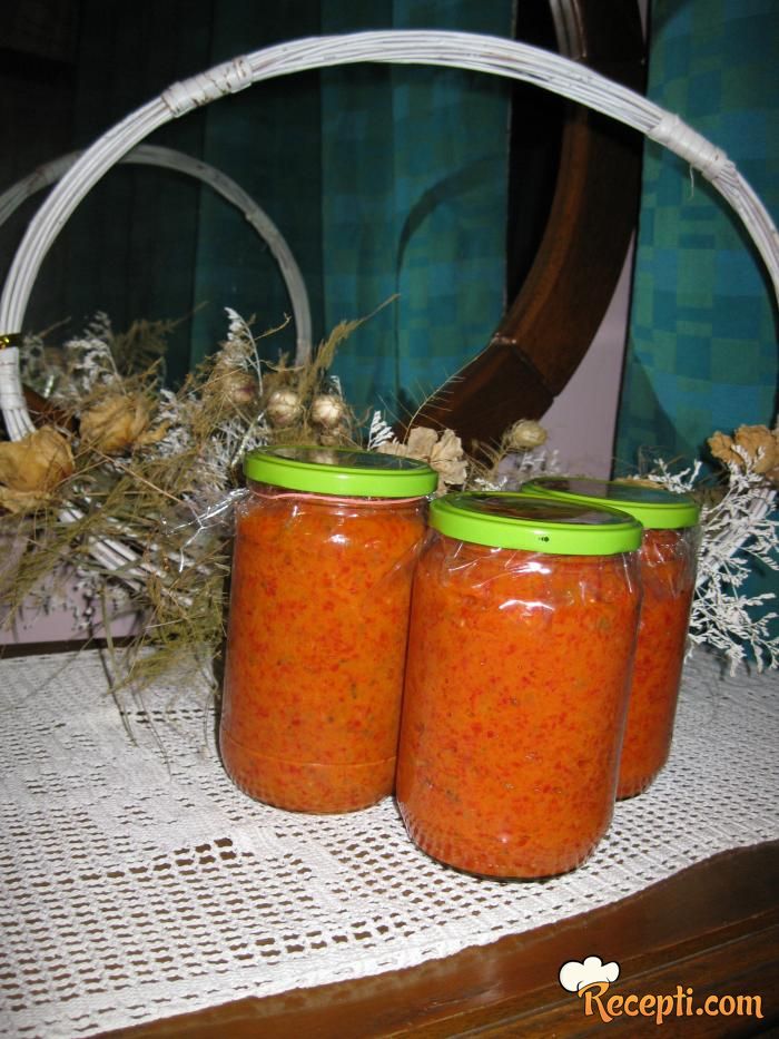 Pikantni ajvar