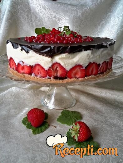 Fraisier – francuska torta od jagoda