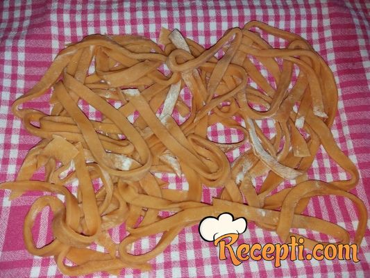 Domaće tagliatelle