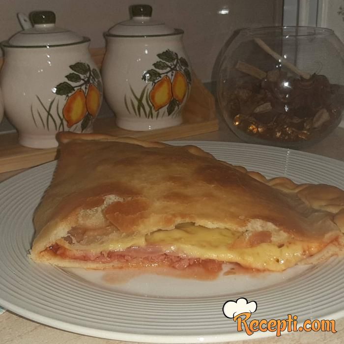 Pizza Calzone