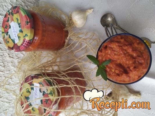 Ajvar od pečeni paprika