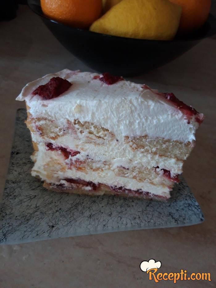 Šarlota torta (piškote i jagode)