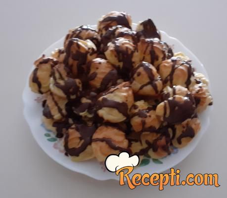 Čokoladne profiterole